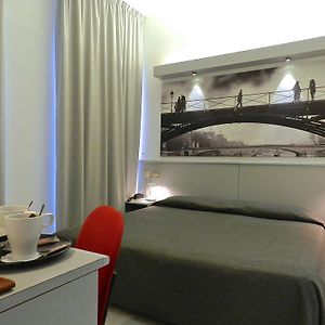 Hotel Italia